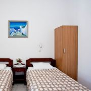 santorini-studios-for-rent-10