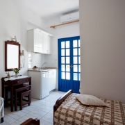 santorini-studios-for-rent-11