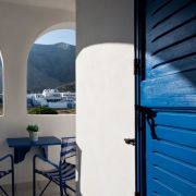 santorini-studios-for-rent-20